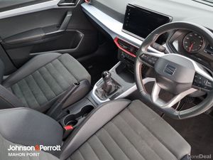 SEAT Arona 1.0TSI 110hp FR **HUGE SPEC** - Image 4