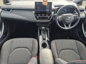 Toyota Corolla ** SPORT ** HRBRID ** TOP SPEC ** T - Image 2