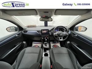 Renault Arkana Iconic E-tech Hybrid, Automatic - Image 2
