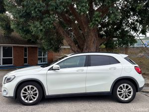 2017 MERCEDES GLA 180..LOW MILES..2 KEYS - Image 4