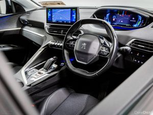 Peugeot 3008 Allure 1.6 PHEV Auto 225HP - Image 2