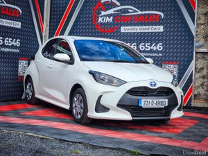 2023 Toyota Yaris - Image 4