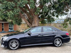 2015 Mercedes-Benz E-Class..LOW MILES..2 KEYS - Image 3
