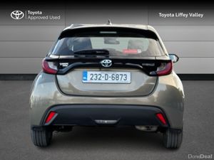 Toyota Yaris YARIS HYBRID LUNA - Image 4