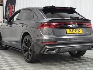 Audi Q8 DIESEL ESTATE - Image 3