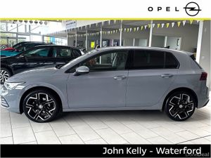 Volkswagen Golf 2.0 TDI 115HP Life - Image 4
