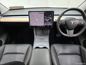 Tesla Model Y RWD - Image 4