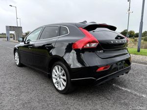 2015 Volvo V40, 1.6 Petrol, Automatic - Image 4