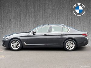 BMW 5-Series 520d SE Saloon - Image 4