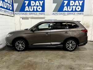 Mitsubishi Outlander 7 SEATER 4WD HIGH SPEC - Image 4