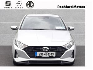 Hyundai i20 Deluxe Plus - Image 2