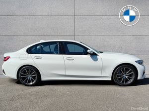 BMW 3-Series 330e Sport Pro Saloon - Image 4