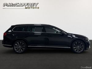 2021 VOLKSWAGEN PASSAT 2.0 TDI ELEGANCE AUTO SUNRO - Image 4