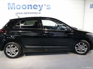 Hyundai i20 Deluxe 1.2L Petrol Hatchback - Image 4