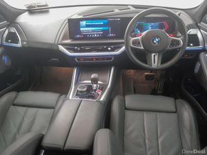 BMW XM 50e - Image 4
