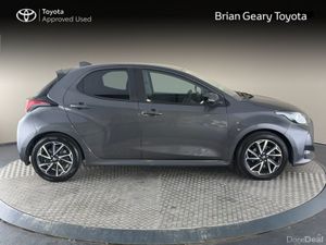 Toyota Yaris HYBRID LUNA SPORT - Image 3