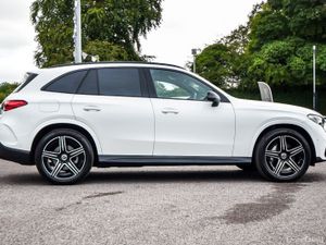 Mercedes-Benz GLC 220d AMG Plus 4Matic - Image 4