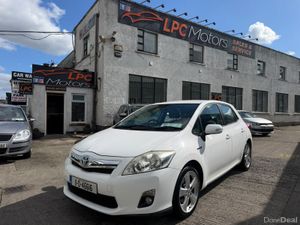 Toyota Auris 2011 Automatic Hybrid - Image 2