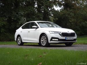 212 Skoda Octavia 2.0 TDI NEW SHAPE LOW MILEAGE - Image 2