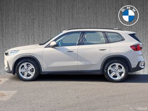 BMW iX1 eDrive20 Sport - Image 4