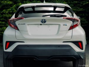 Toyota C-HR 1.8 Hybrid 2017 - Image 3
