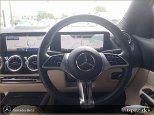 Mercedes-Benz GLA GLA 180 d A/T Progressive - Image 2