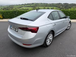 2021 (211) Skoda Octavia Ambition 2.0 Diesel - Image 4