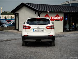 2018 Nissan Qashqai **MINT CONDITION** - Image 4