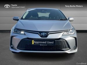 Toyota Corolla Saloon - Luna Edition - 1.8 Hybrid - Image 4