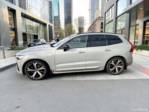 Volvo XC60 T6 PHEV 350hp AT8 Ultimate (dark theme) - Image 3