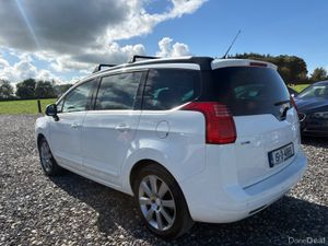 2015 Peugeot 5008 Allure7 Seats - Image 4