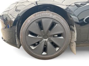 Tesla Model 3 2024 - Image 4
