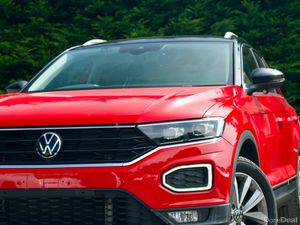 Volkswagen T-Roc 2.0 TDI Design 2021 - Image 4