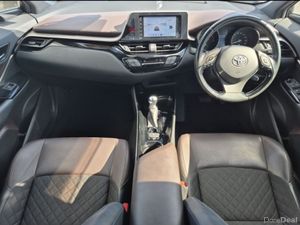 Toyota C-HR ** 1.8 HYBRID ** AUTO ** HUGE SPEC ** - Image 2