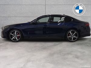 BMW i5 eDrive40 M Sport Pro Saloon - Image 4