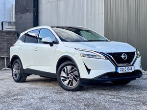 Nissan Qashqai 2022 1.3 petrol mhev - Image 2