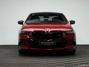 BMW i5 M60 601HP XDRIVE - Image 2