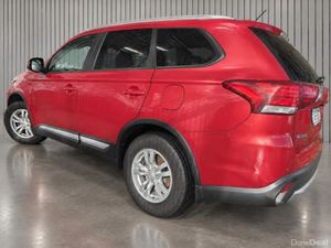 Mitsubishi Outlander 2.3 DIESEL/NEW NCT - Image 4