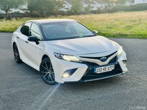TOYOTA CAMRY WORLD SPORT EDITION / TOP SPEC 48k KM - Image 4
