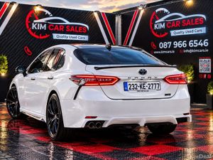 TOYOTA CAMRY WORLD SPORT EDITION / TOP SPEC 48k KM - Image 2