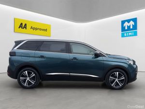PEUGEOT 5008 1.6 HDI BLUE GT LINE - 7 Seats - Image 4