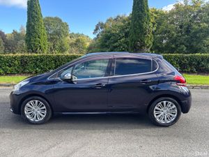 PEUGEOT 208 1.2 AUTO 2017 - Image 4