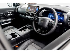 Citroen C5 Aircross Plus Pack 1.2 Hybrid Auto 145H - Image 2