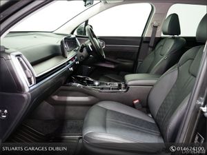Kia Sorento PHEV AUTO **DELIVERY MILEAGE IN SHOWRO - Image 3