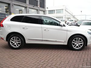 2017 VOLVO XC60 D4 - Image 3