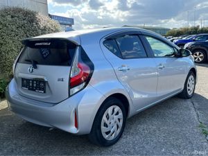 Toyota Aqua S STYLE AUTOMATIC HYBRID 1.5 PETROL // - Image 4