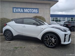 Toyota C-HR GR SPORT AUTOMATIC HYBRID 1.8 PETROL / - Image 3