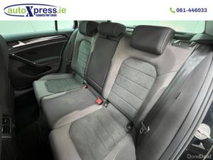 Volkswagen Golf TSI Highline Tech Edition , revers - Image 4