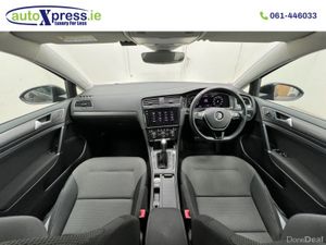 Volkswagen Golf 1.2 	TSI COMFORT LINE, Reversing c - Image 2