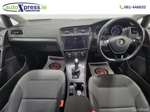 Volkswagen Golf 1.2 TSI Automatic, Reversing camer - Image 2